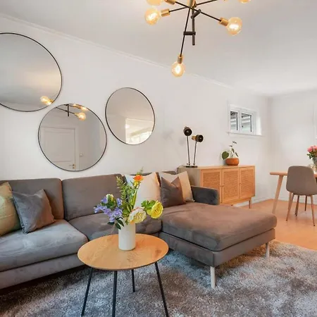 בית נופש Dinbnb L 400m To Bryggen L Luxury L Bergenhouse L Fireplace ברגן